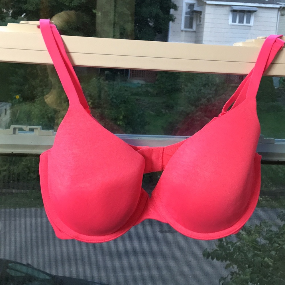 Victoria Secret Size 32DD